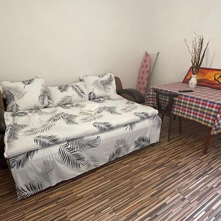 Apartament In Centrul Brasovului Exterior photo