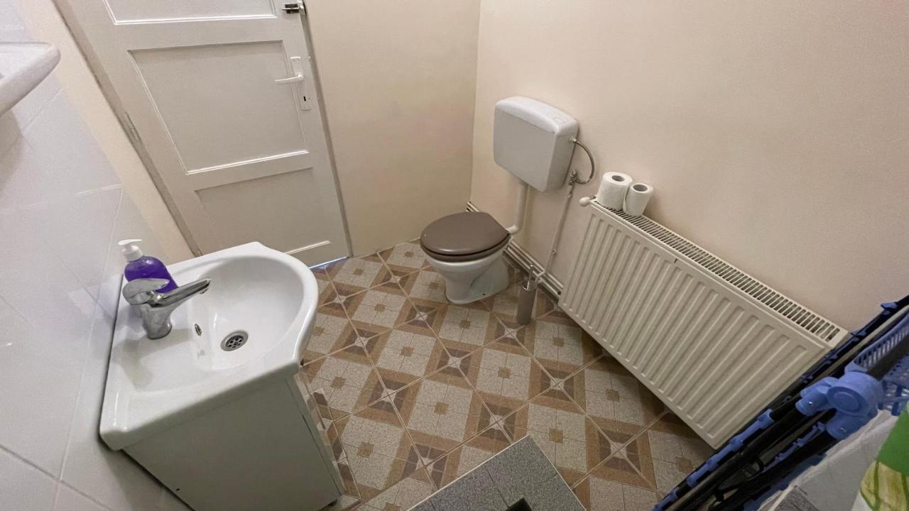 Apartament In Centrul Brasovului Exterior photo